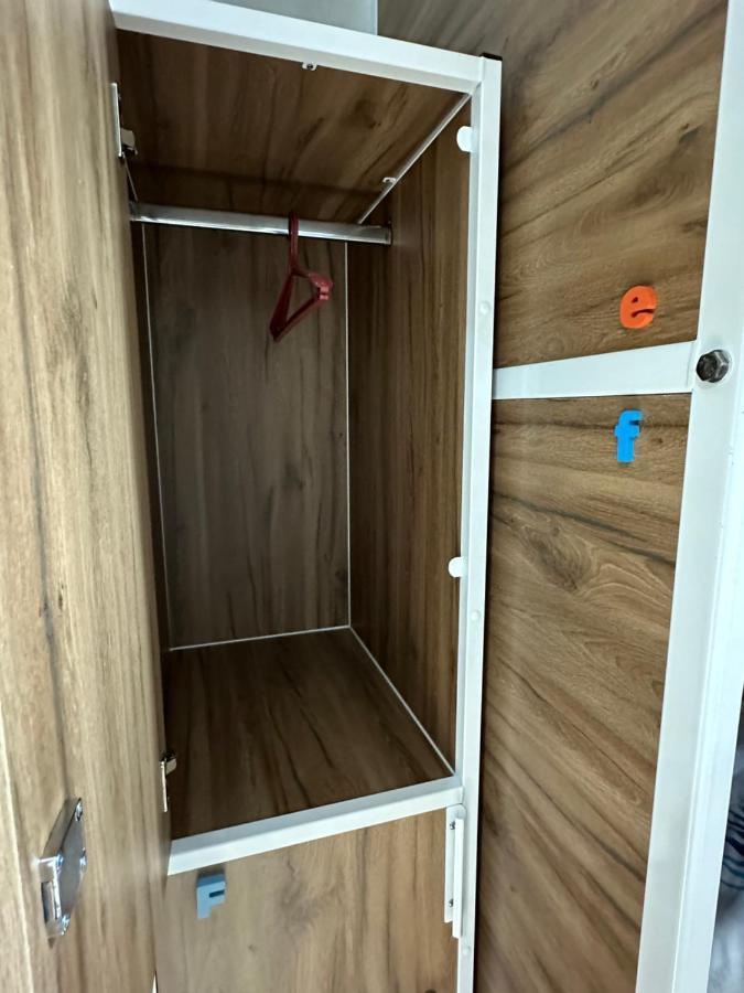 Izzzi Hostel Biskek Kültér fotó